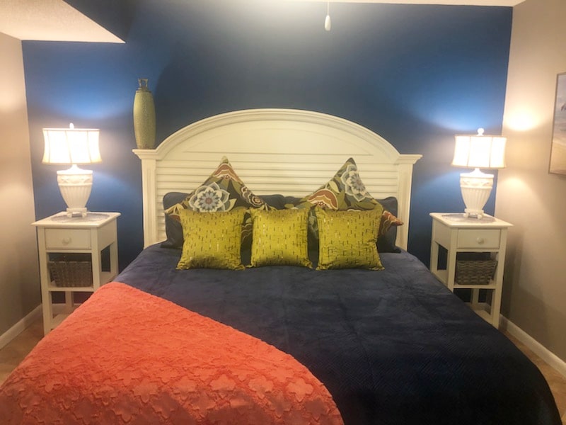 חדר השינה הראשי שלכם עם מיטת קינג!