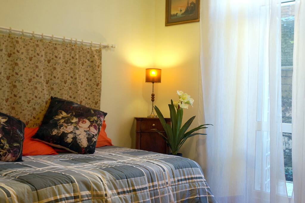 Camera due con accesso cortile