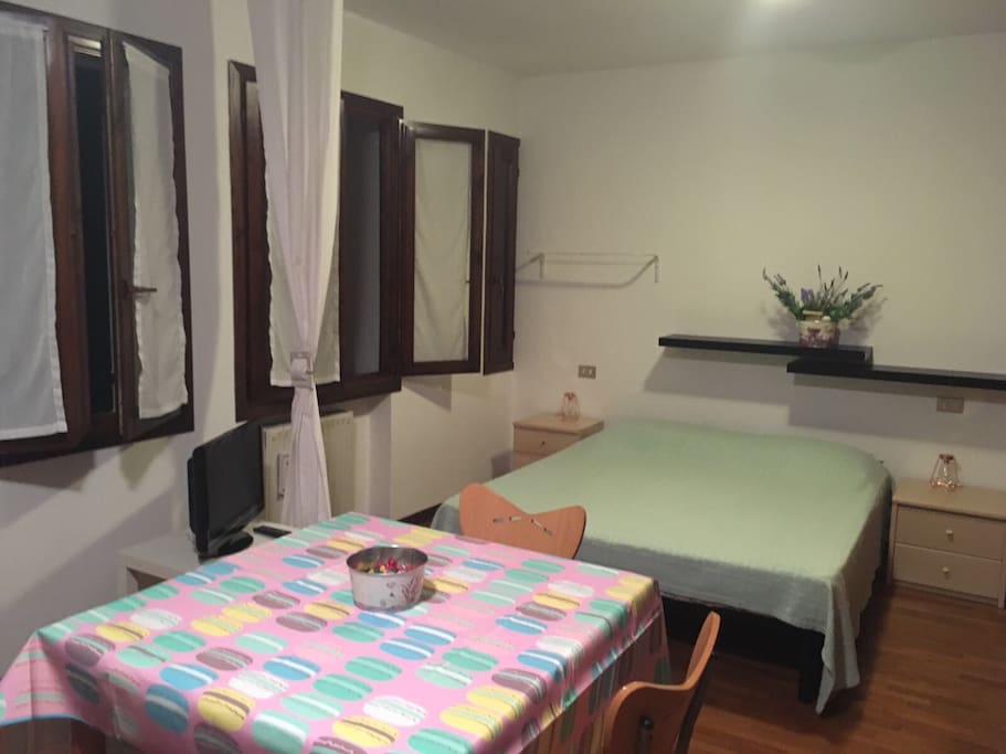 Tavolo , letto