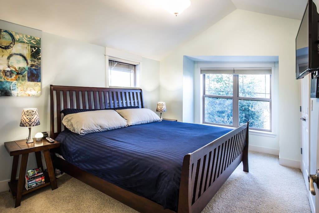 Master bedroom, includes king size bed, and a California closet.
Sabrina: "Nights are quiet here and it is extremely safe. Modern amenities make this place a dream."