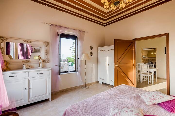 Villa with View, Garden Outdoor Shower & Sunbeds gallery image 5