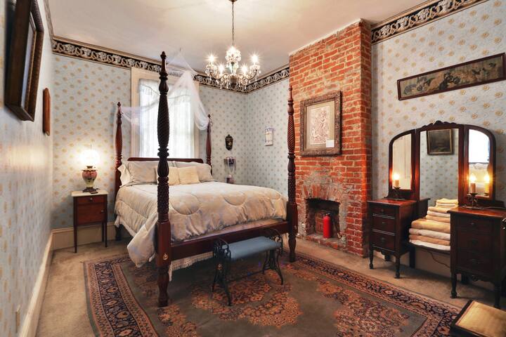 Two Bedroom Suite gallery image 3