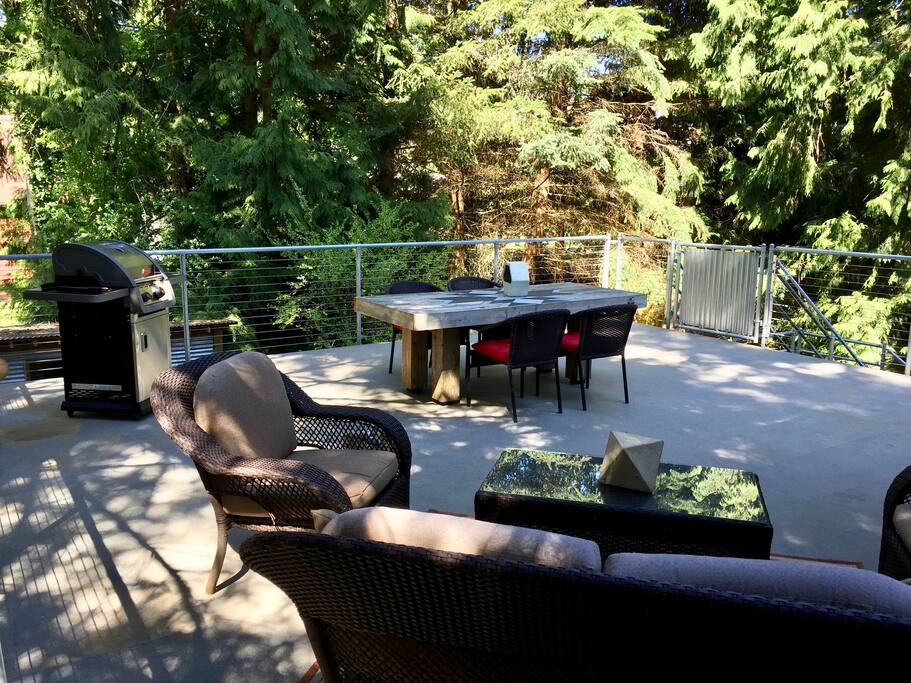 Rooftop Deck