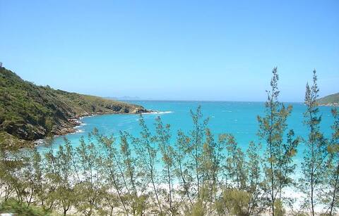 Prainha, partial sea view. 130m from the beach
