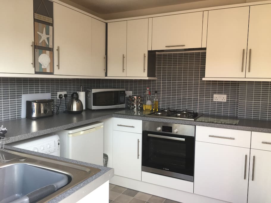 Fully equipped, recently refurbished kitchen
