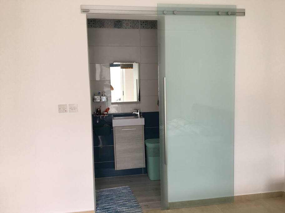 your prove 2nd bathroom, ensuite room