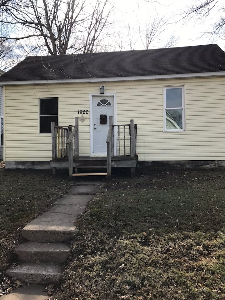 Eau Claire Vacation Rentals & Homes Wisconsin, United States Airbnb