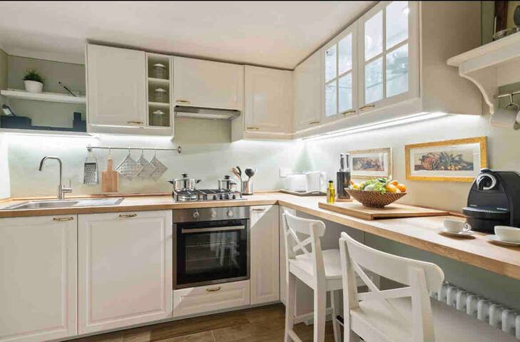 Residenze d’epoca Palazzo Centro storico+ garage gallery image 5