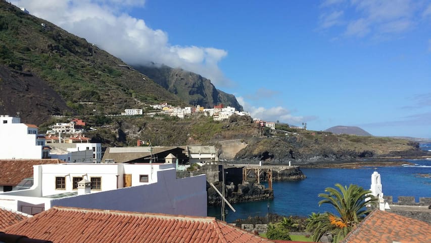 Penthouse with terrace Annex, Garachico.