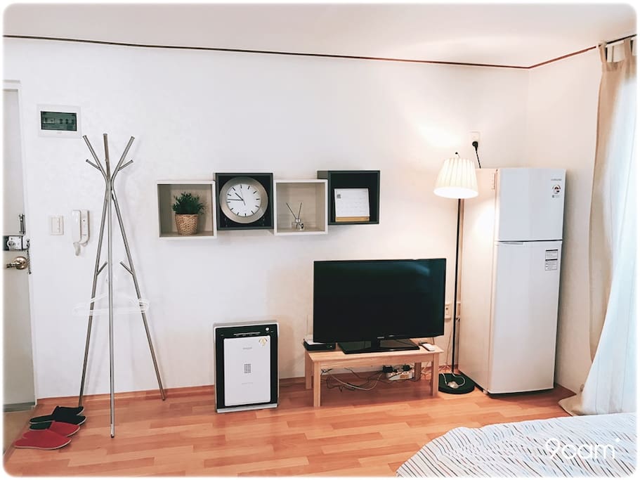 TV and Purifier.