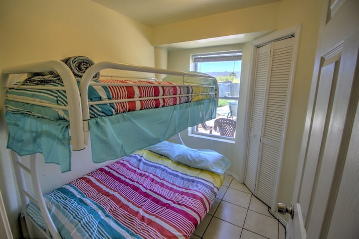 Oleander Beach Lodge #3
