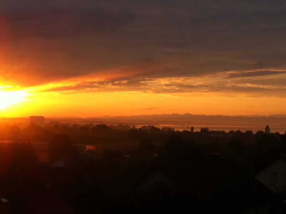 Sonnenaufgang Terrasse Ferienwohnung "Jona Gold"