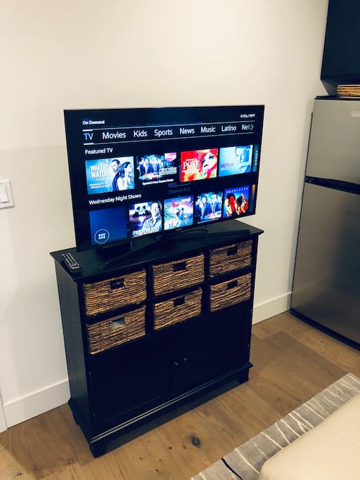 Tv with Comcast cable and Netflix
