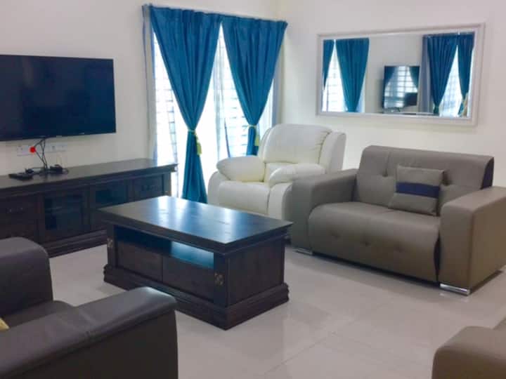 "New" 15-18 Pax Pd Homestay + Pool + Bbq Pit - 포트딕슨