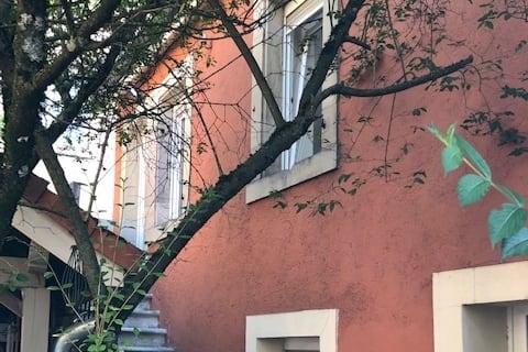 Annonce Airbnb populaire: Small house in the heart of Belfort city à Belfort
