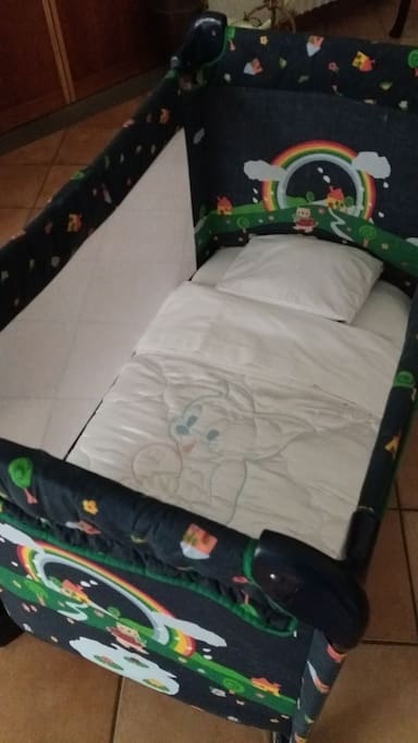Culla da aggiungere su richiesta in una delle due camere