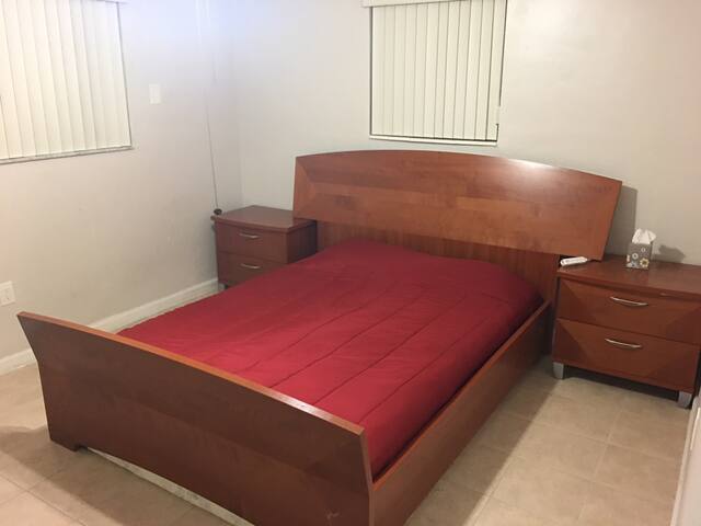 Airbnb Fiu Maidique Campus Bus Terminal Vacation