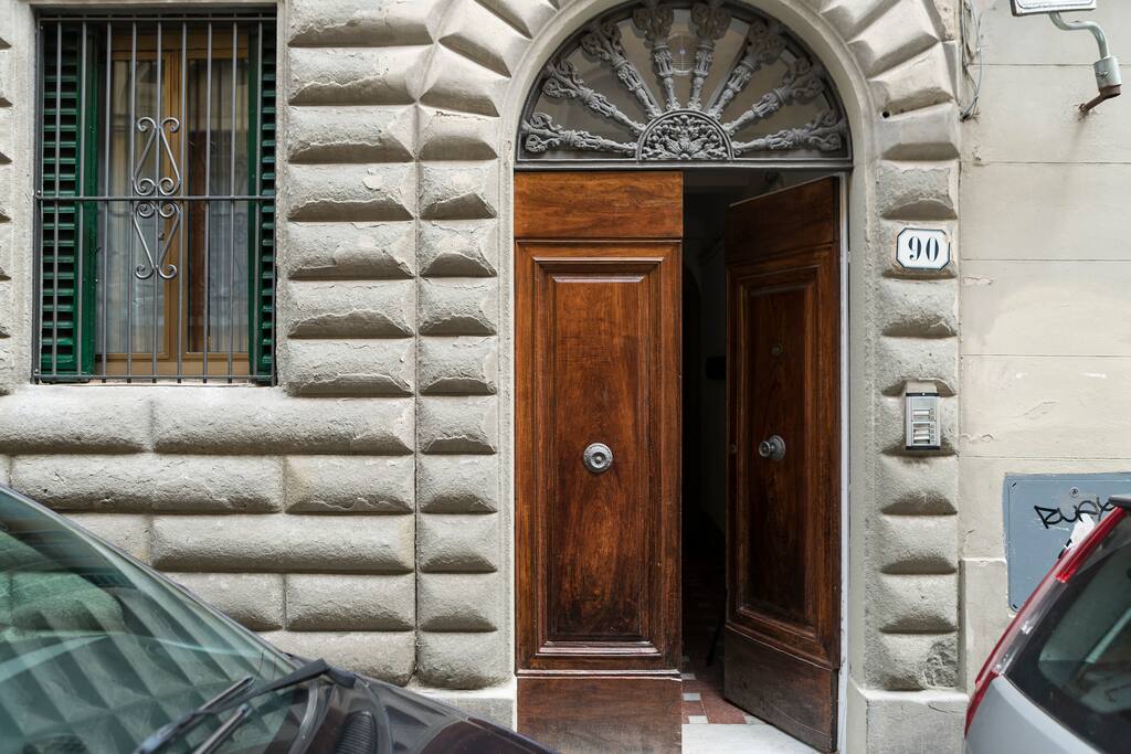 Ingresso al palazzo
