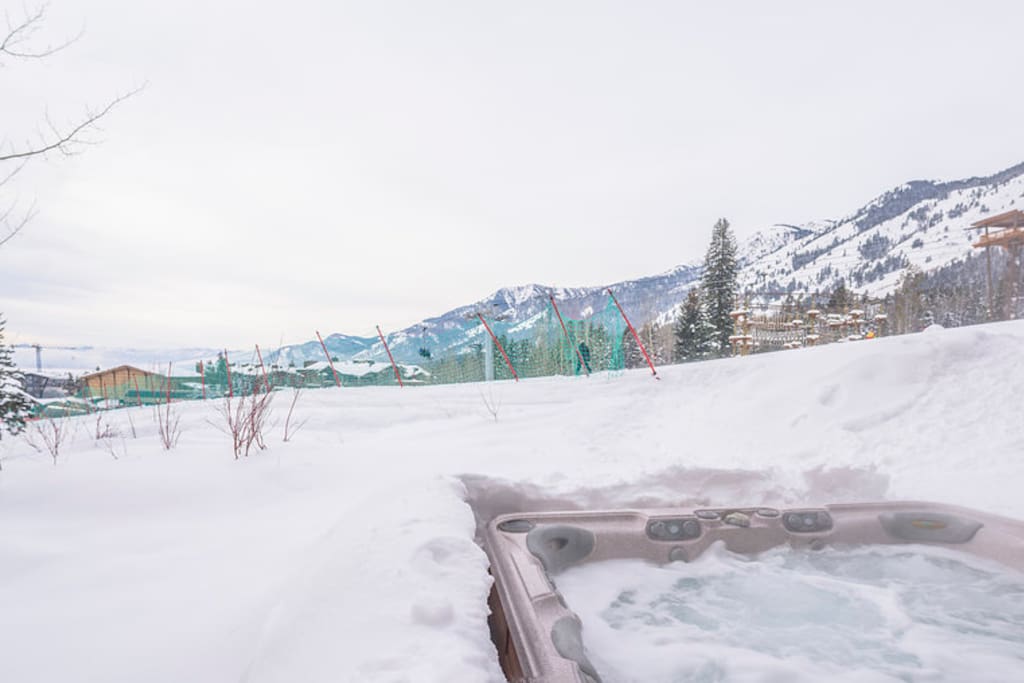 Ski right into your private hot tub after a day on the slopes!