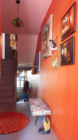 Stunning Colourful 4 Bedroom Family Home gallery image 5