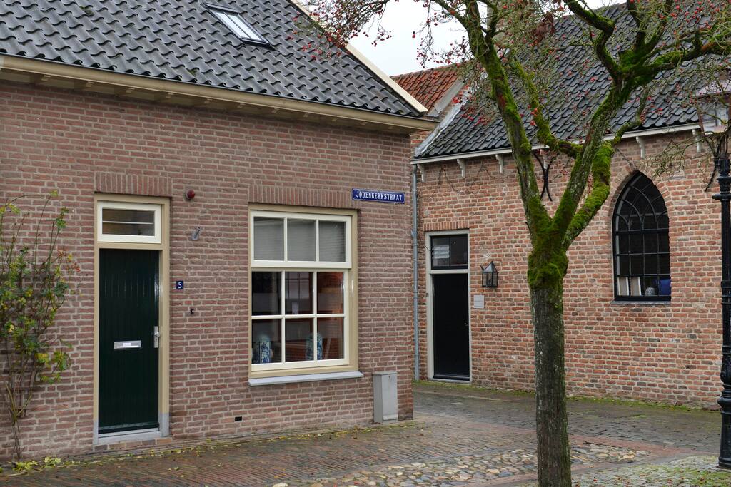 Huisje in Buren