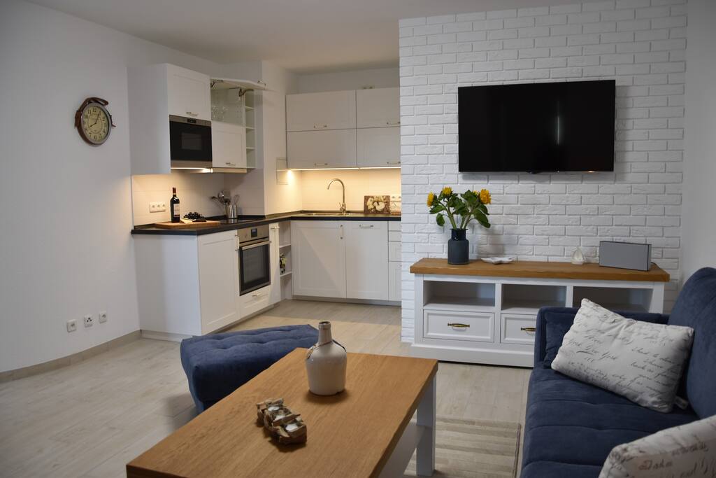 Wohnzimmer und Küche