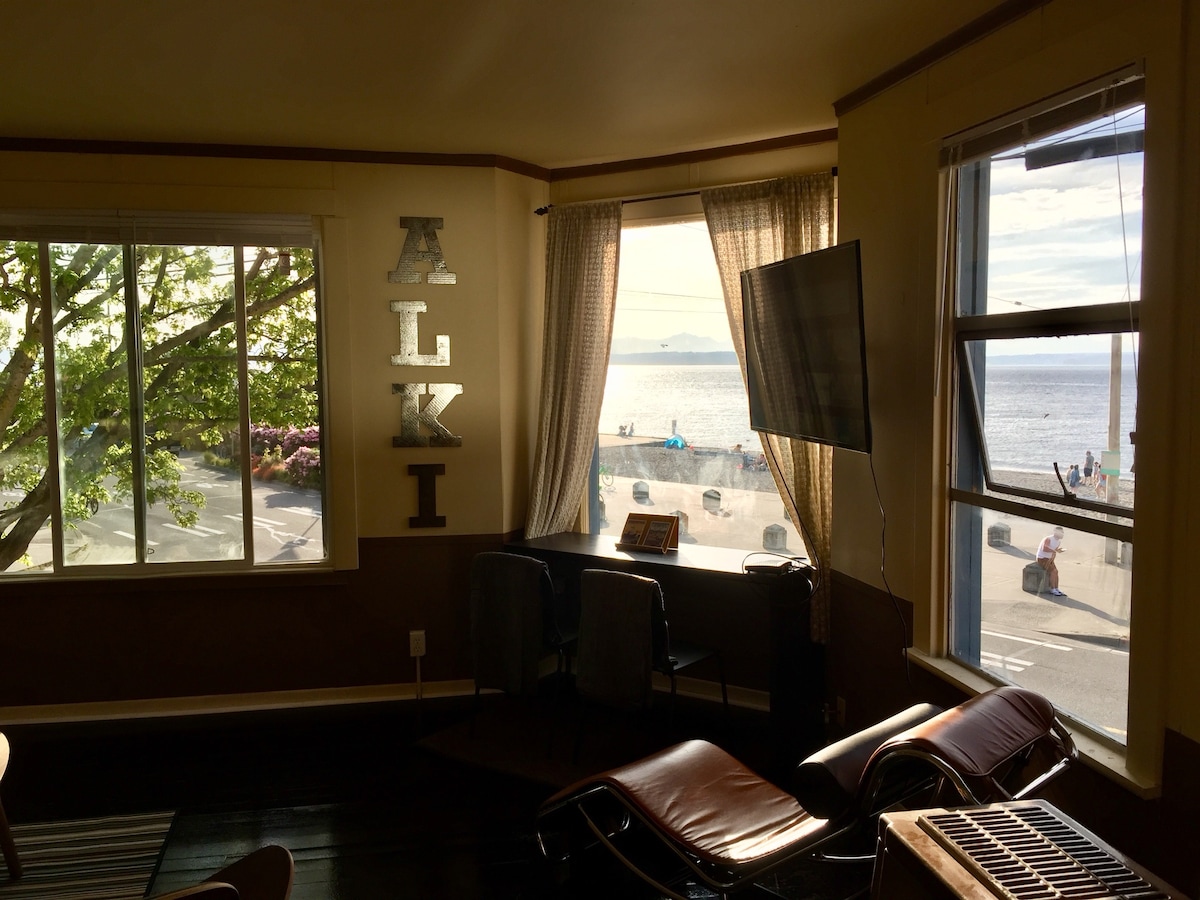 Alki Beach