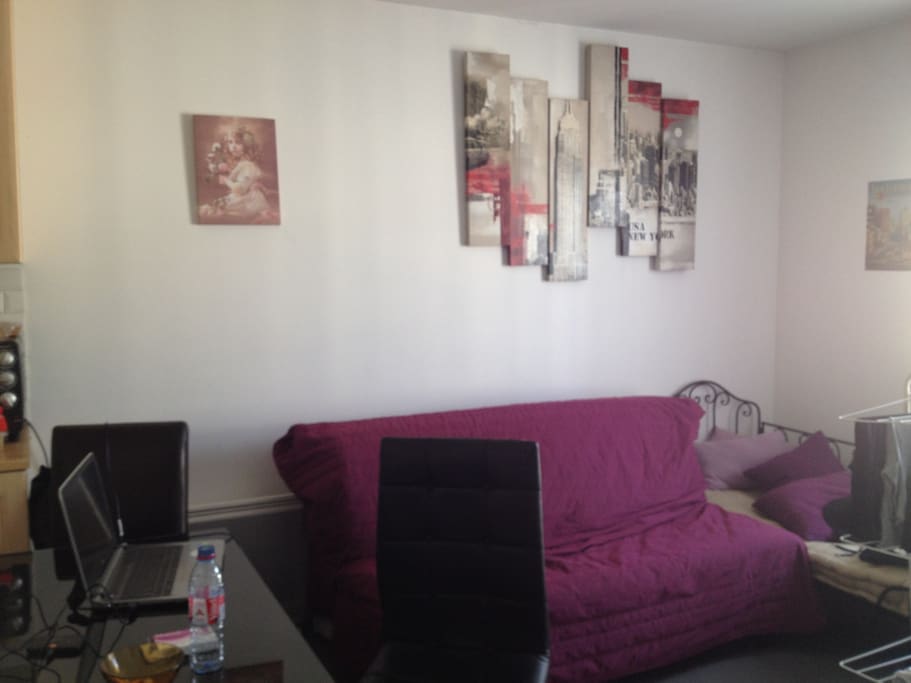 Salon lumineux et calme