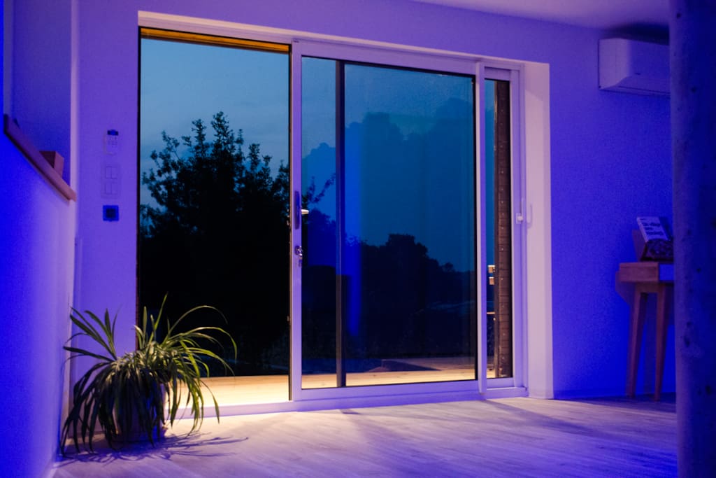 salon lumière nuit
