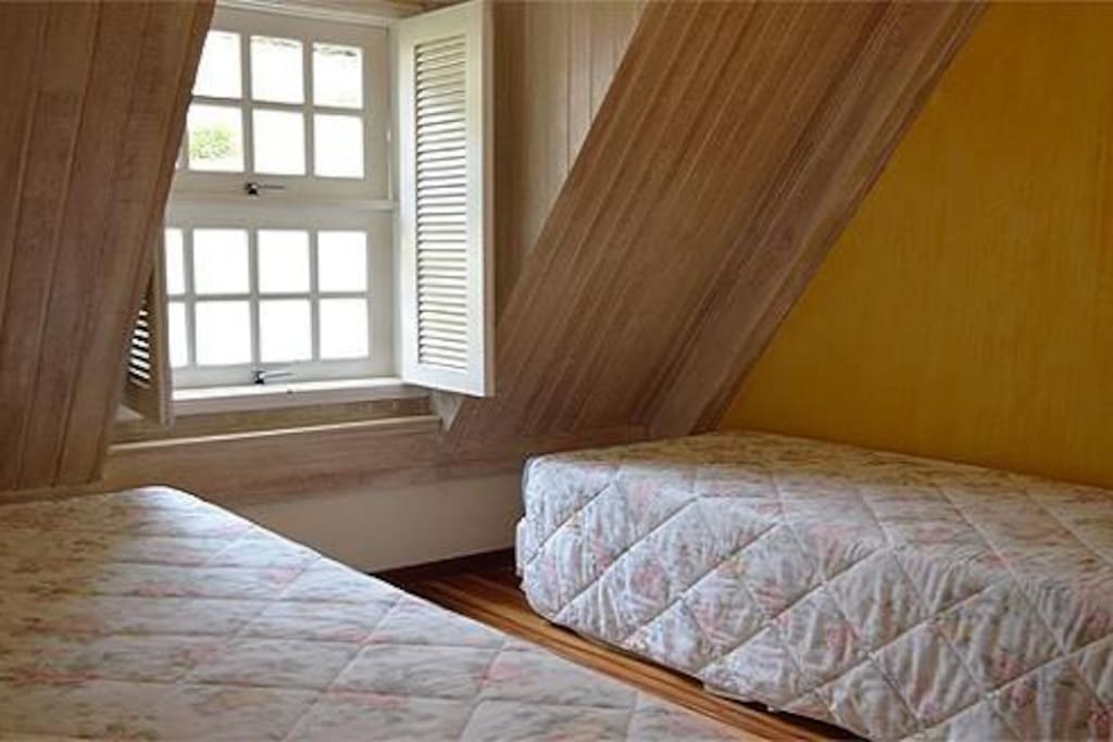 QUARTO 3 E 4