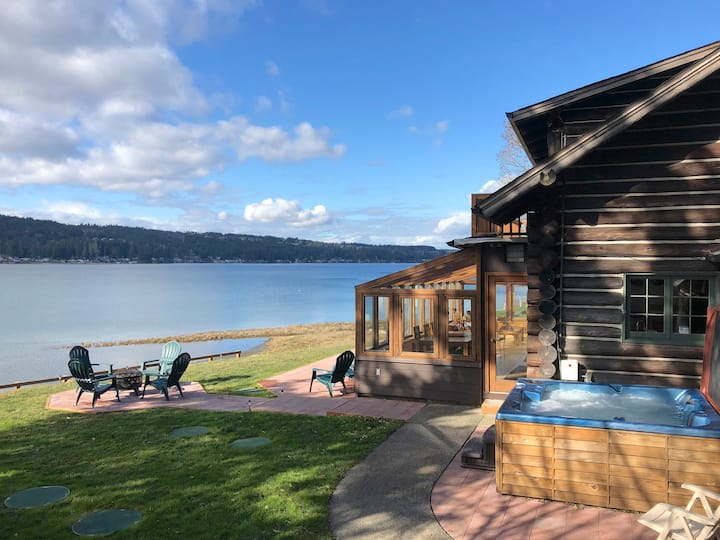 Waterfront Home Solarium & Hot Tub , Dyes Inlet Houses for Rent in