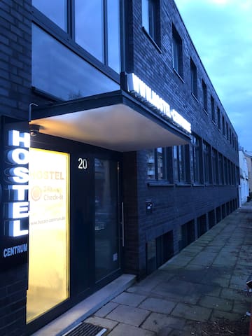 Hostel Centrum Hamburg managed Airbnb listing 1