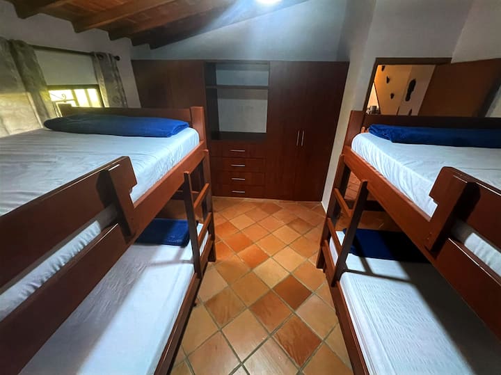 غرفة النوم 2