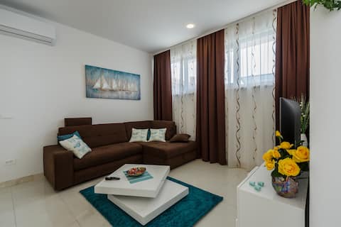 Successful Airbnb property: Apartment Papillon **** Kaštel Kambelovac in Kaštel Kambelovac
