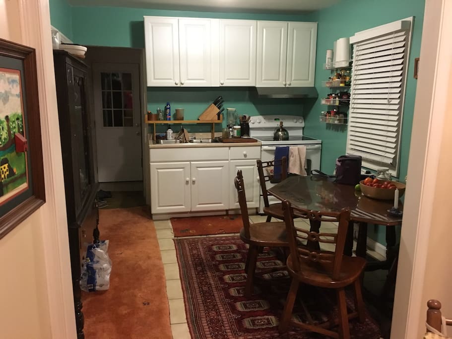Full use of kitchen with adjacent laundry room