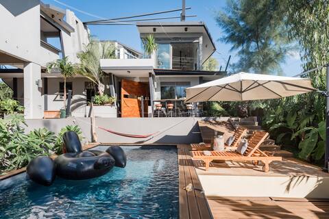 Unique DesignerStudio in shared villa+pool+jacuzzi