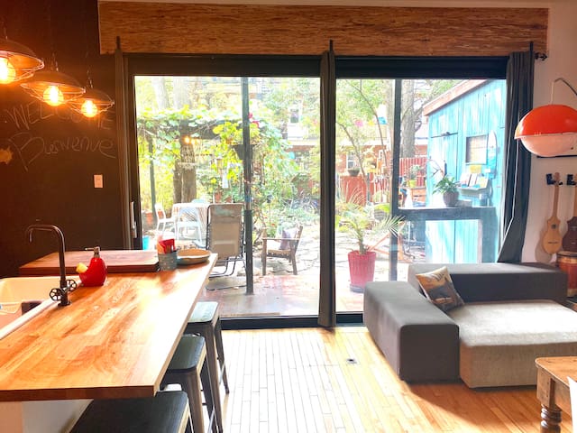 beau townhouse superbe cours parc Jarry et marché