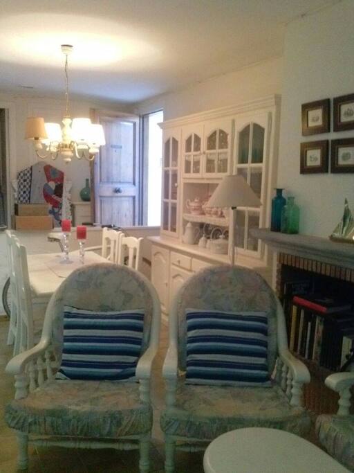 Comedor y sala de estar