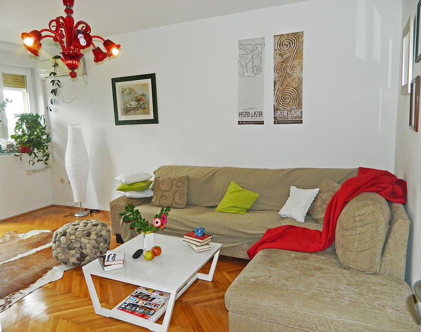 living room with extendable sofa