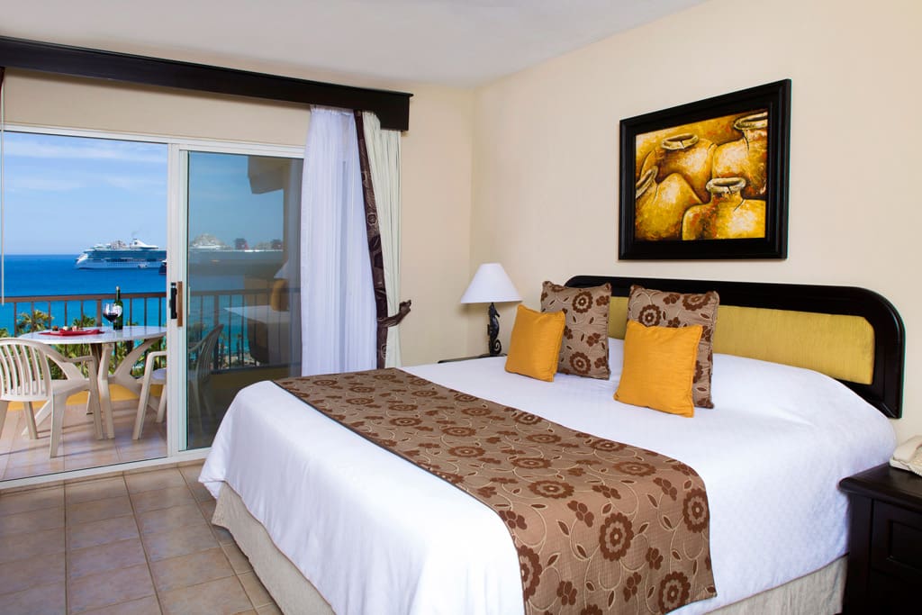 Every time I book, the resort will randomly assign a room to me. I am not allowed to choose the location of the room, meaning the view from room will vary. However, a majority of the rooms do face the ocean.