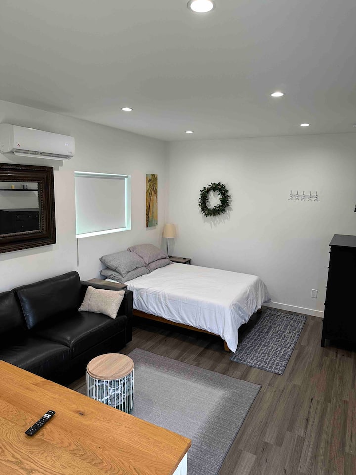 New guesthouse with private yard