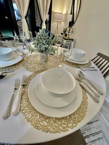 Chic Penthouse w/Terrace, Laundry,15mins to Midtwn gallery image 5