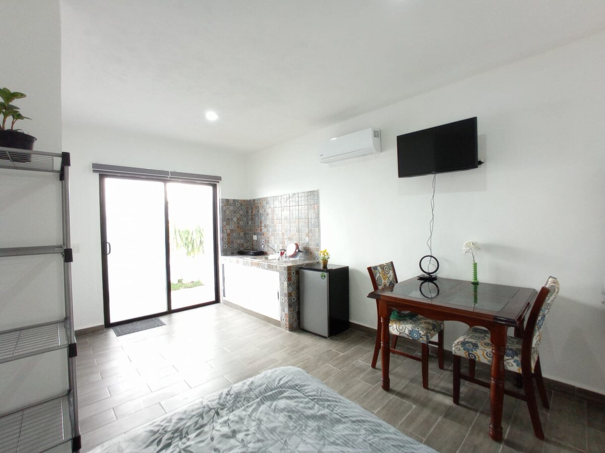 Propiedad de Airbnb exitosa: Nikte I - Beautiful room - Gran Sta. Fe. en Fraccionamiento Gran Santa Fe