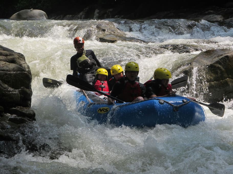 Whitewater rafting at Gopeng Guesthouse