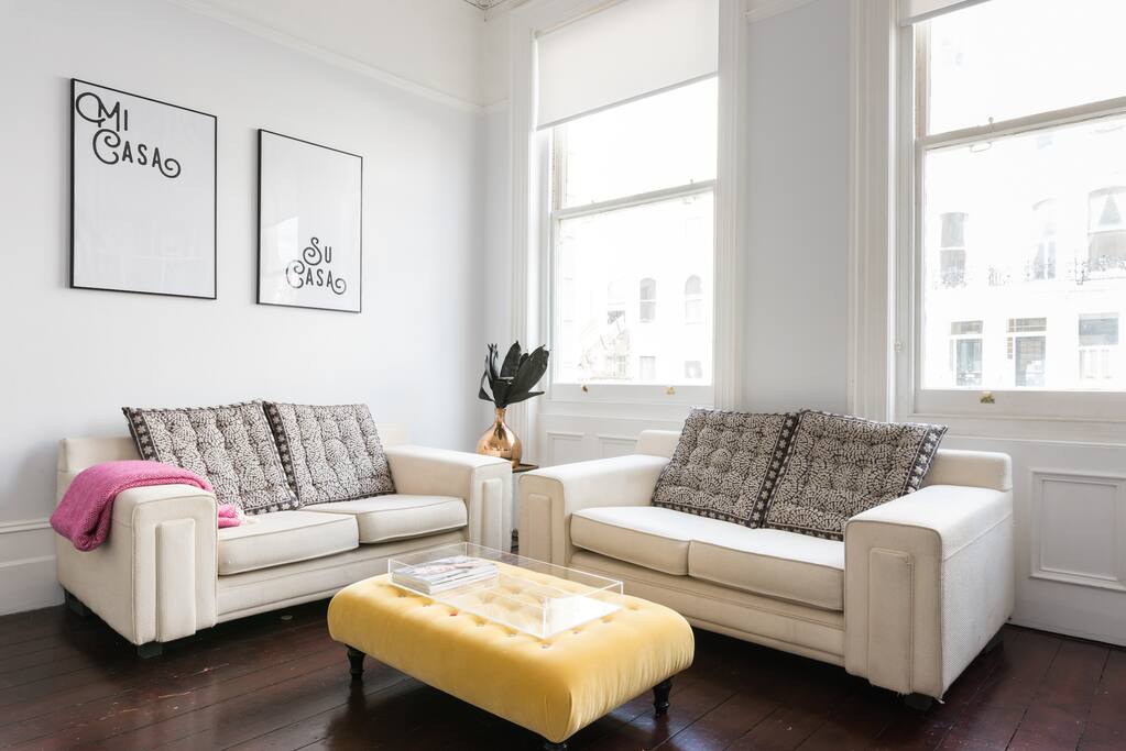 Living room 3