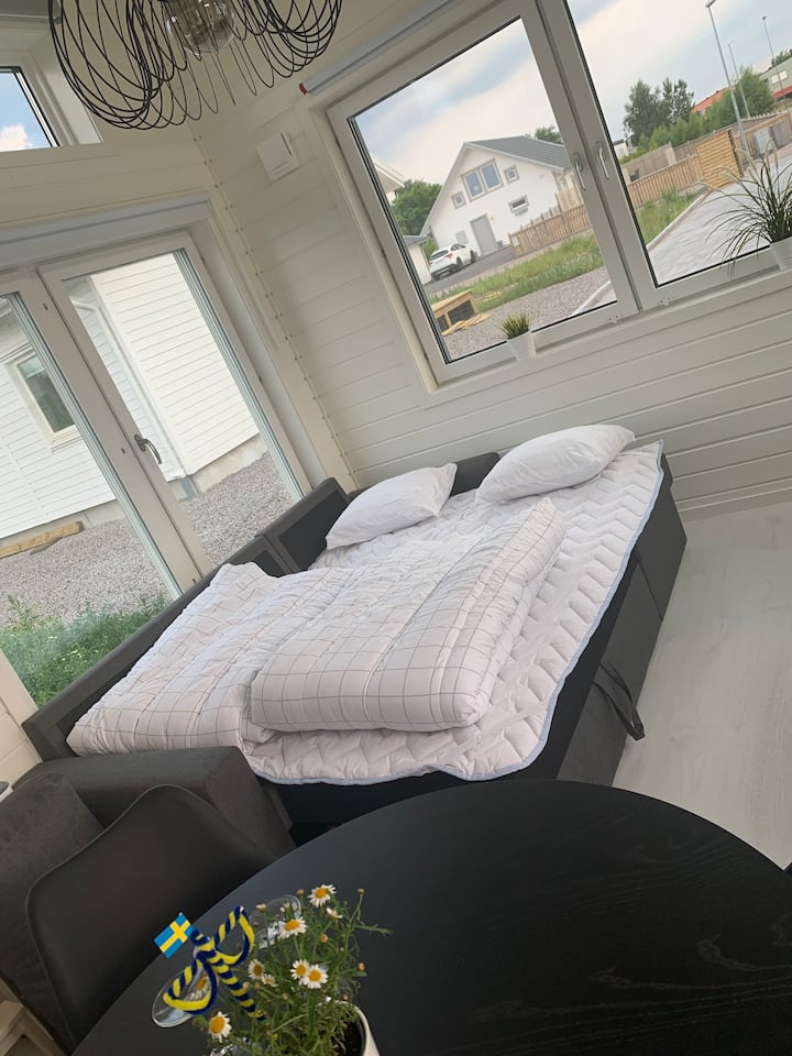 Förtjusande Gästhus Med Ac Samt Gratis Parkeringar - Falkenberg