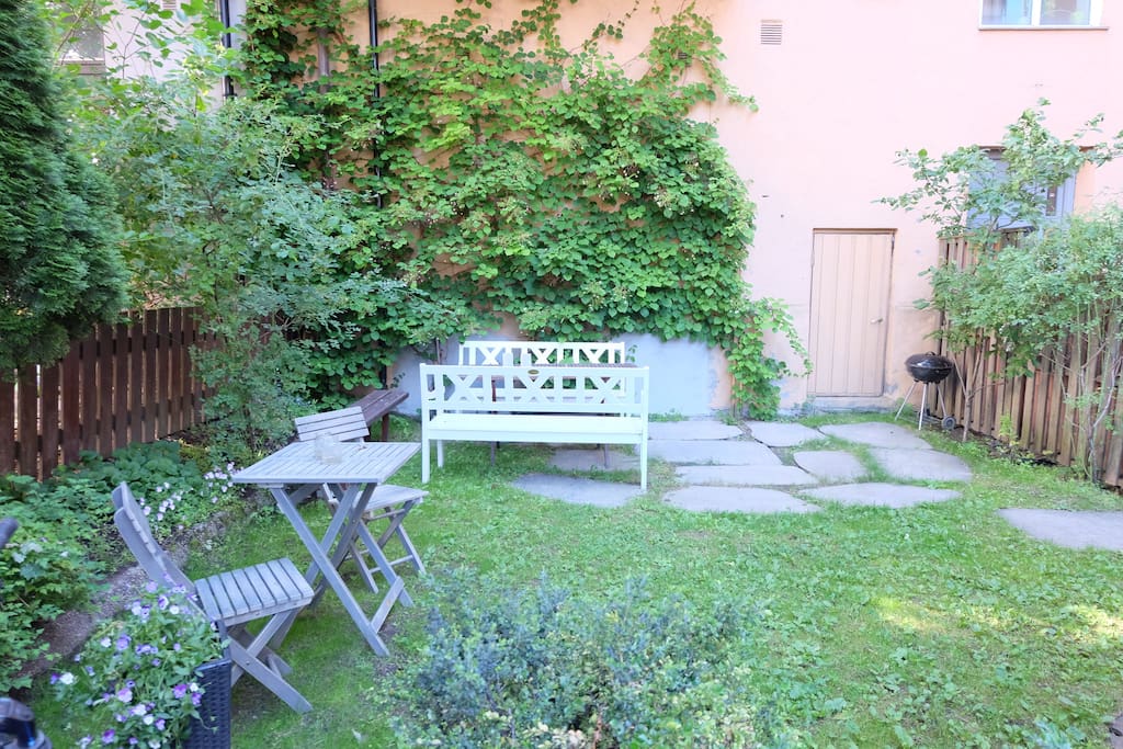 You are welcome to use the backyard during your stay.