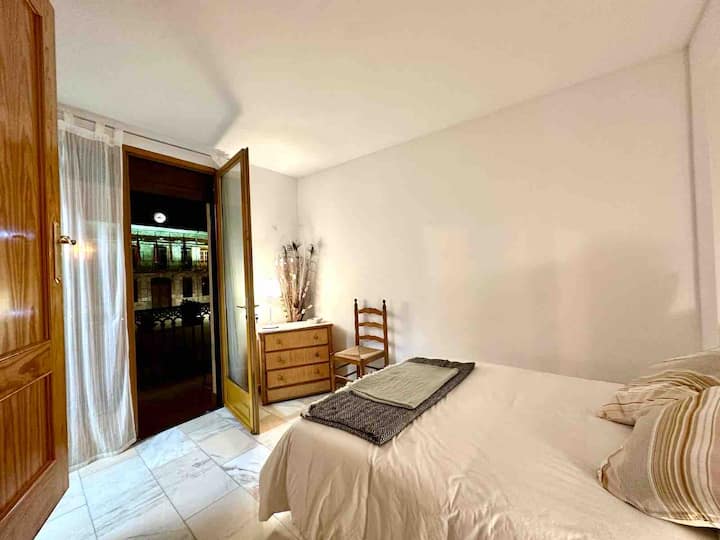 Casa Entera En La Plaza Mayor Vista A La Sierra - Madrigal de la Vera