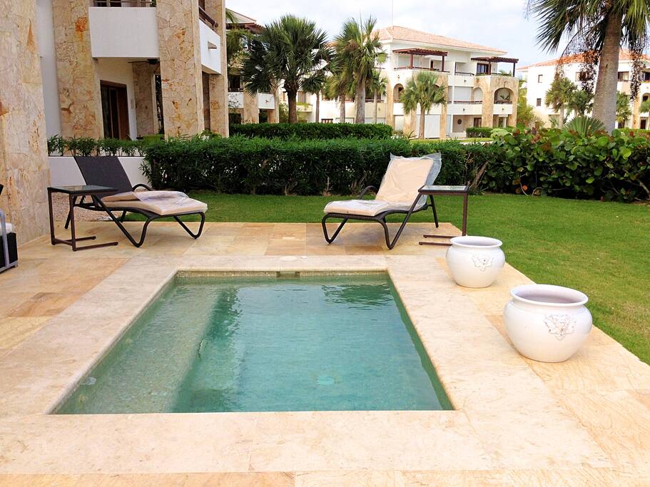 Private jacuzzi