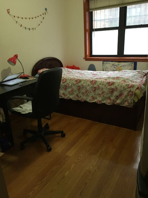 Bedroom pic2